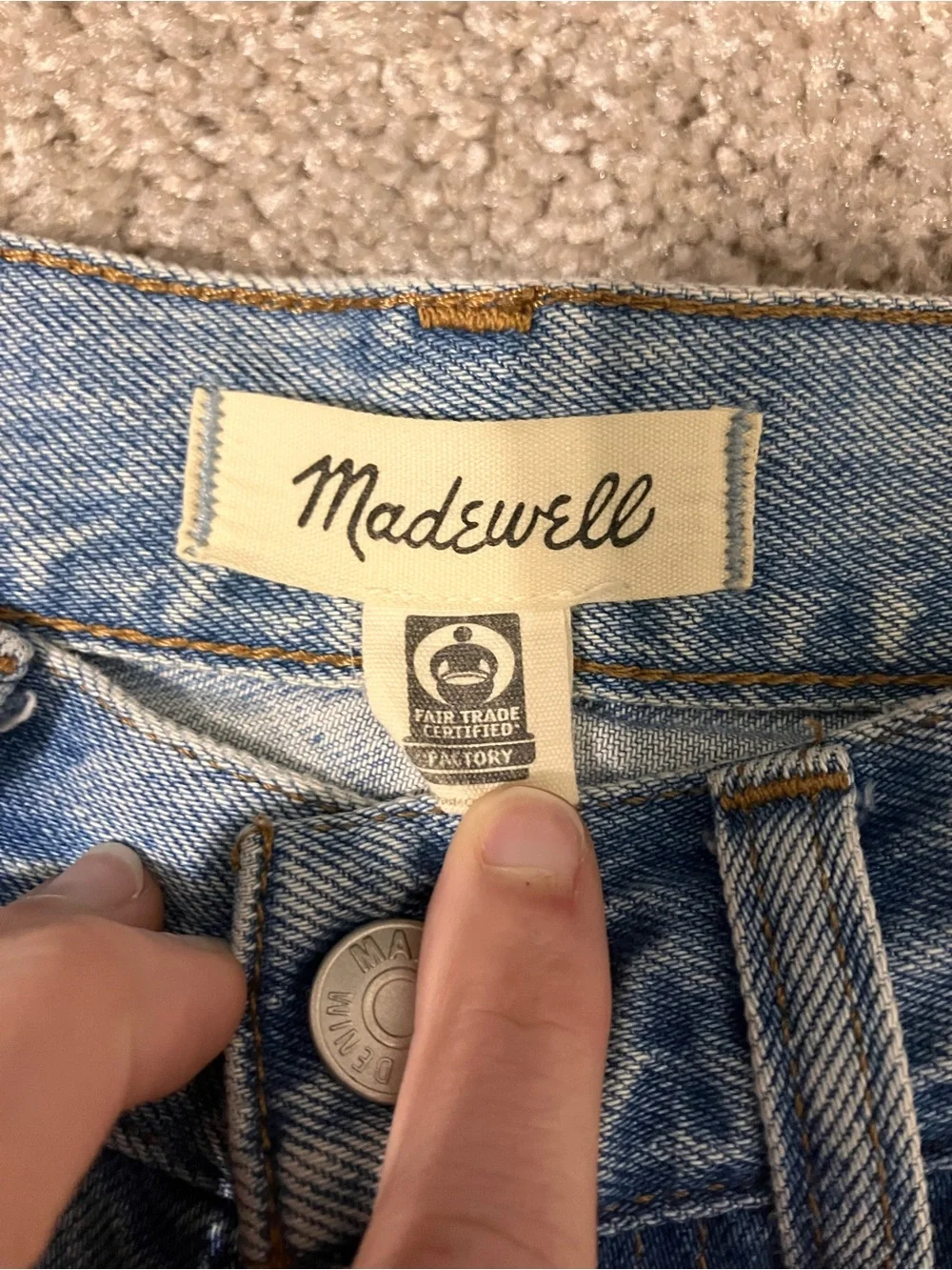 Madewell Baggy Straight Jeans 24